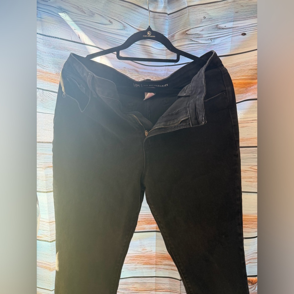 No Boundaries Black Skinny Women’s Jeans